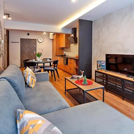 Sun Seasons 24 - Slowackiego Apartment
